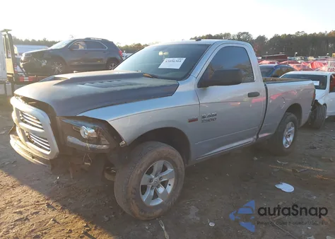 2015 Ram 1500 Express z USA, uszkodzony, nr VIN 3C6JR6AT4FG665677